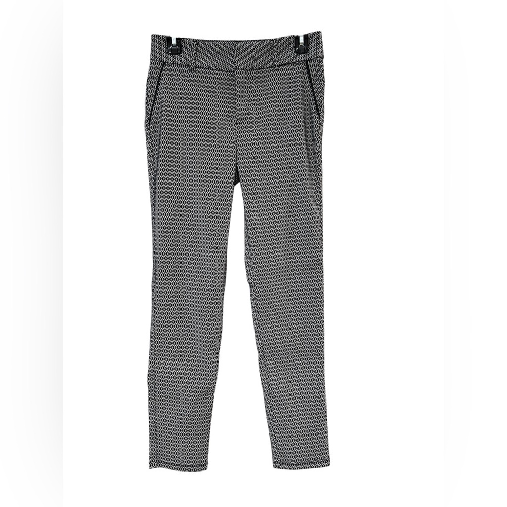 Papaya Women’s Black/White Skinny Ankle Pants Like New